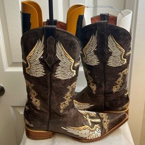 Innovation boots size US 8